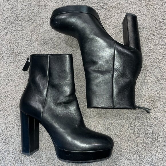 VIC MATIE 4" HEEL PLATFORM BACK ZIP BLACK LEATHER ANKLE BOOT  MADE IN ITALY - 37 - Picture 1 of 9